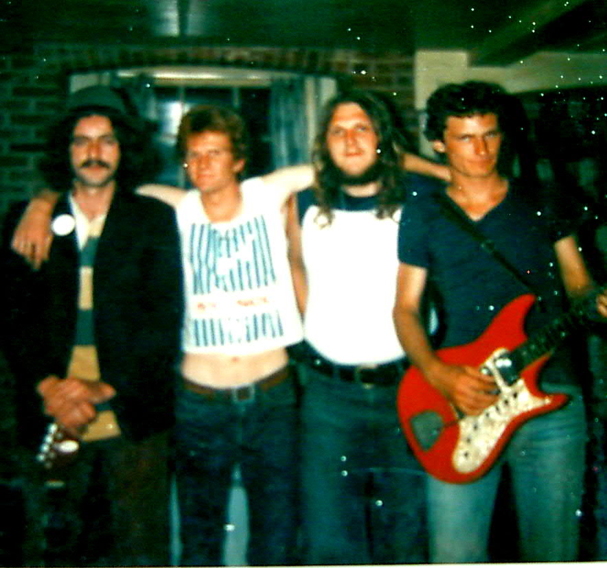 THE SUPPORTS, Gosport punk band from 1977